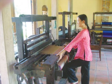 The weaving village in Vietnam: Ma Chau silk village, Quang Nam