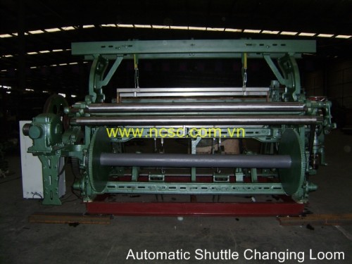 Automatic Shuttle Changing Loom